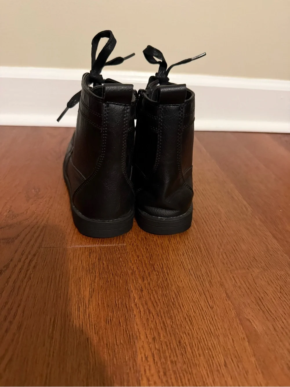 The Children's Place Boys Black Faux Leather Lace Up Boots Size 3 back to school